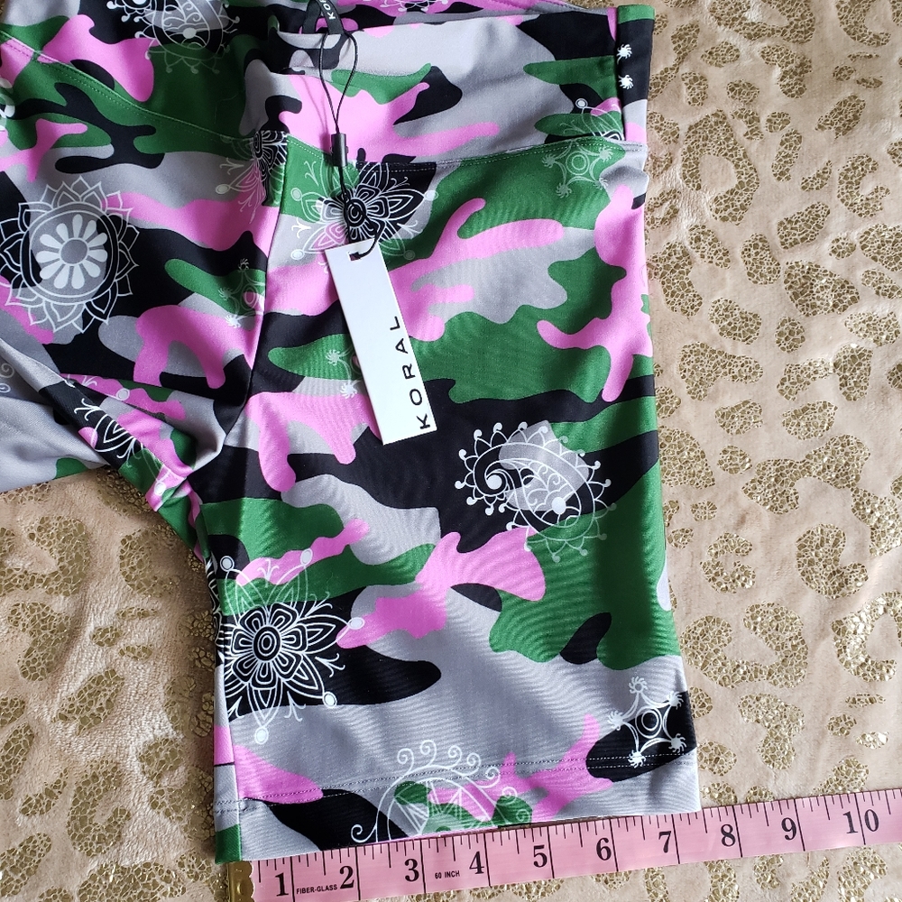 Slalom High Rise Energy Shorts - Bandana Troop - Picture 12 of 17